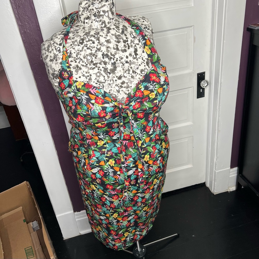 Floral Halter wiggle Dress